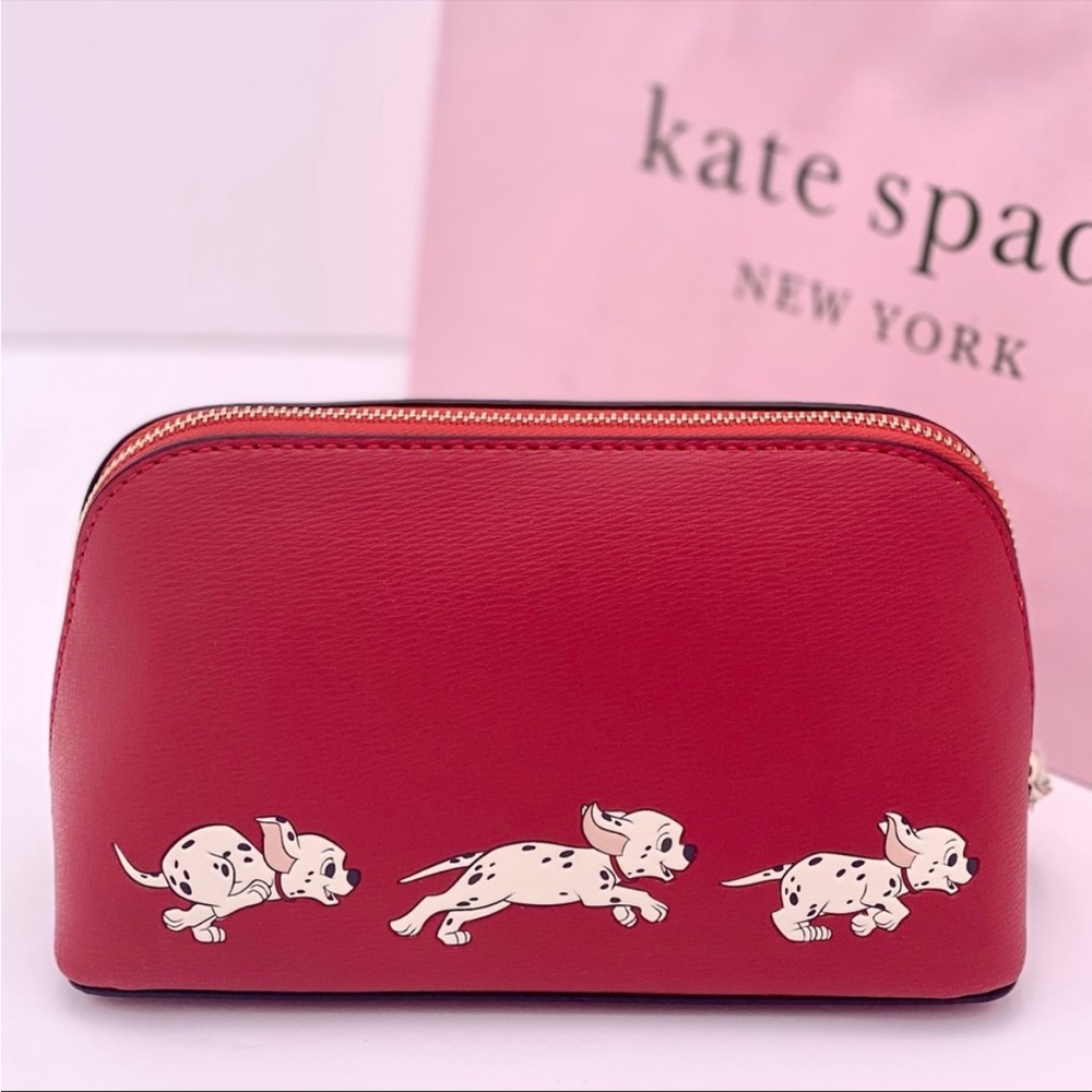 🍓 Kate Spade X Disney 🍓 Cruella Makeup
Cosmetic Bag - Picture 9 of 16